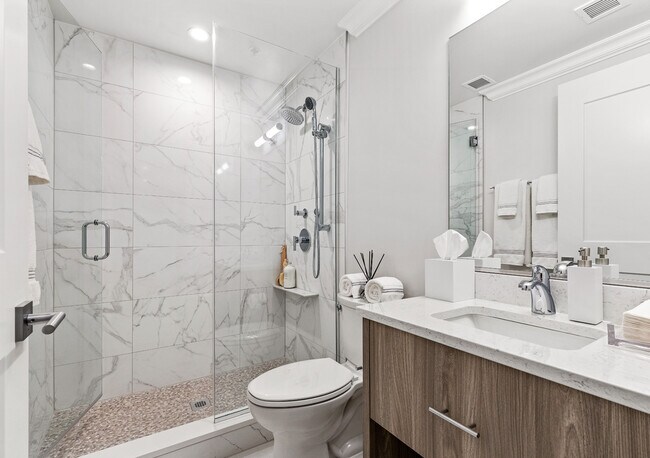 Foto del edificio - 1555 Ridge Ave
