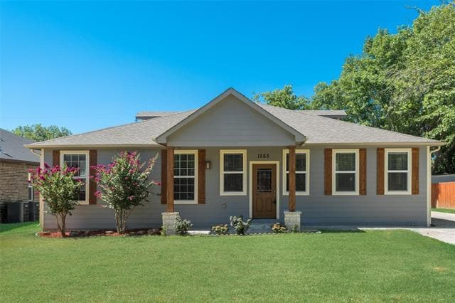 Building Photo - 1555 S Gravel Cir