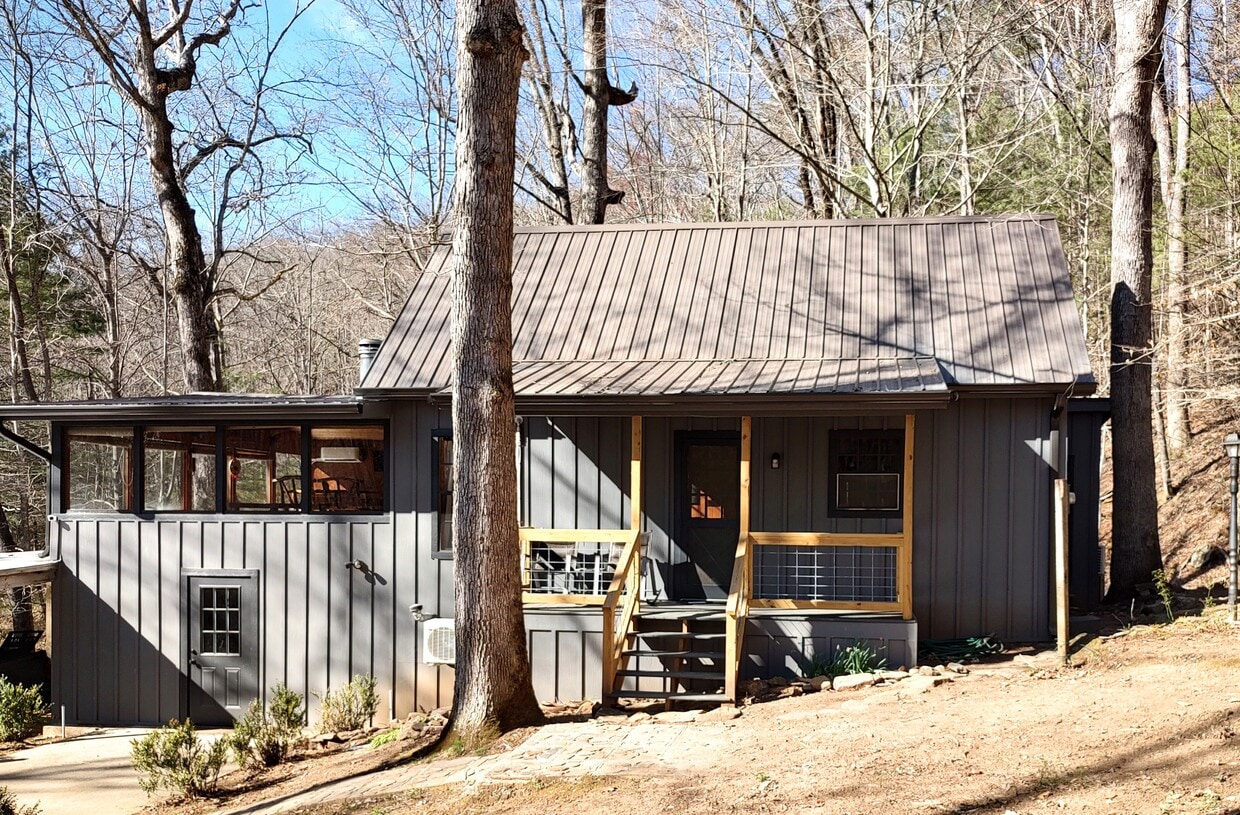 Photo - 355 Henslee Hollow Ln (Rabun Gap, GA)