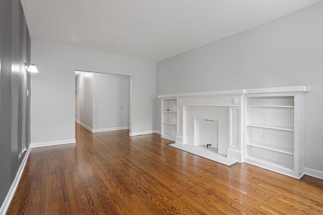 Foto del edificio - 7700 N Marshfield Ave