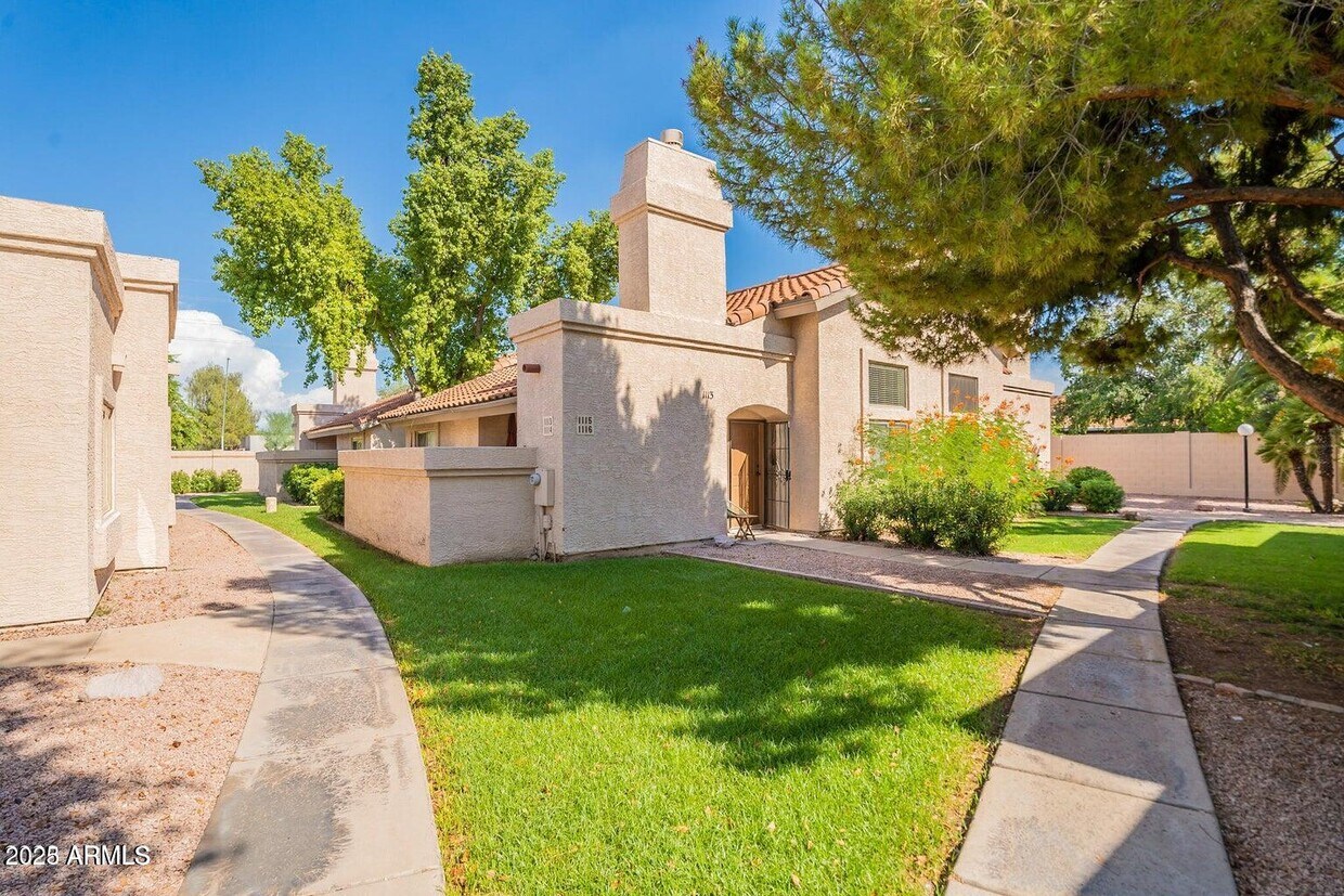 Primary Photo - 2019 W Lemon Tree Pl