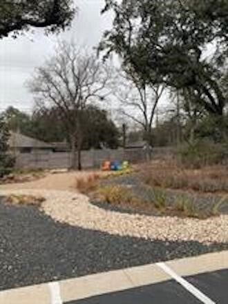 Foto del edificio - 6800 Menchaca Rd