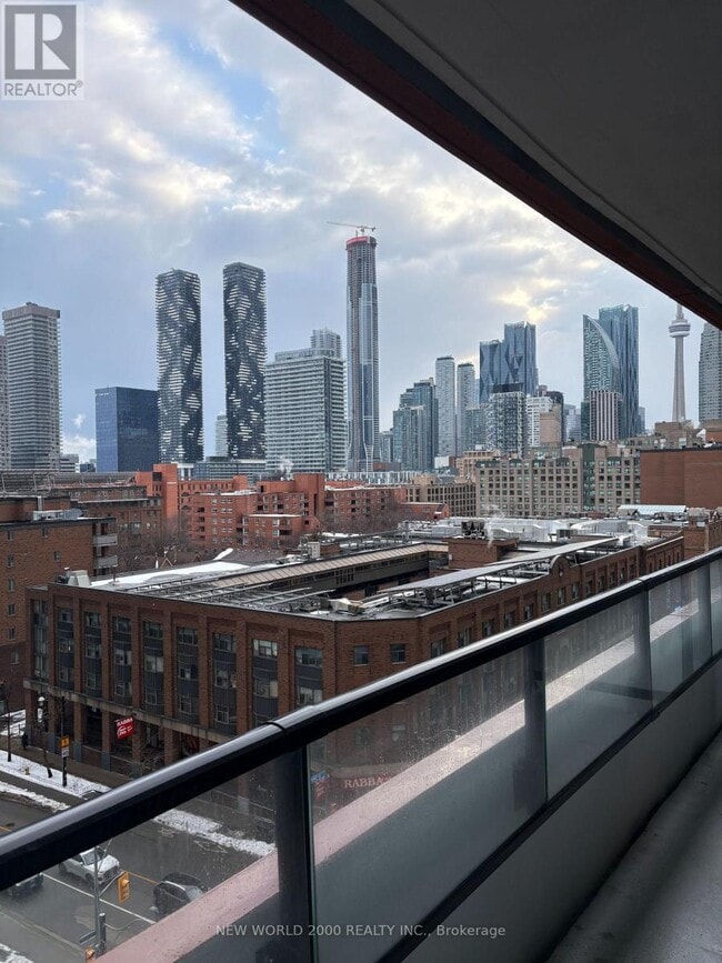 Building Photo - 180 Front St E