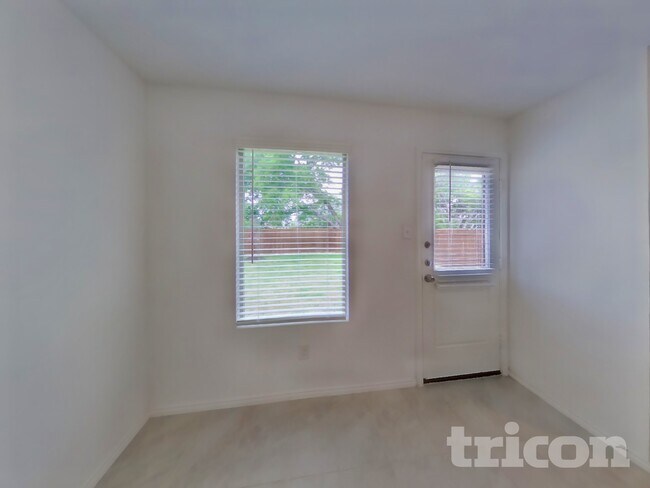 Foto del edificio - 1508 Clairborne Ct