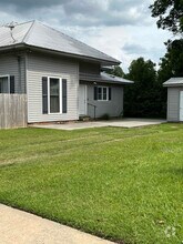 Building Photo - 212 N Caswell St