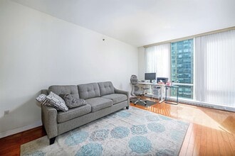 Building Photo - 20 Newport Pkwy