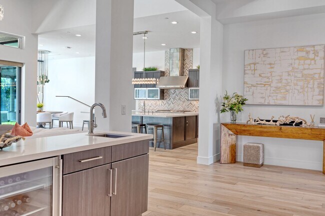 Building Photo - 2195 Overlook Canyon Ln-Situated in the Ex...