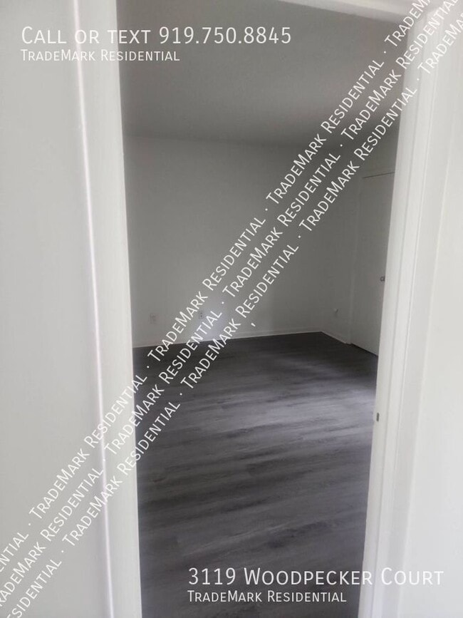 Building Photo - 3119 Woodpecker Ct