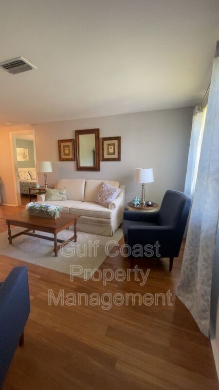 Foto del edificio - 230 E Fray St