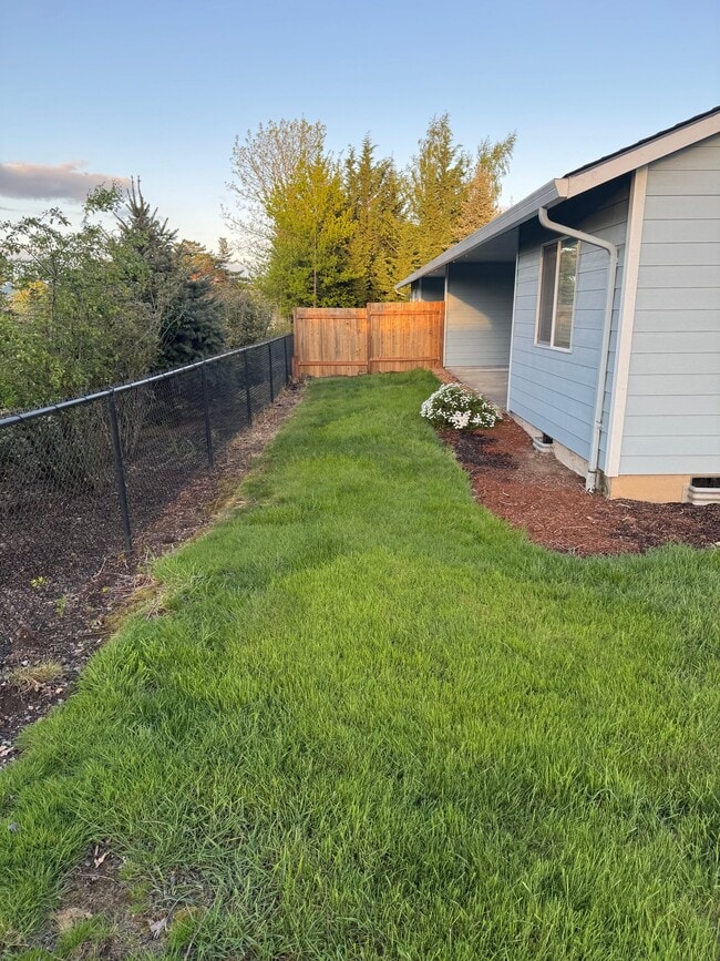 Foto del edificio - 400 E Washington St