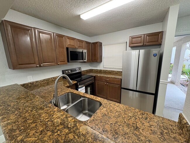 Building Photo - 1541 Balfour Point Dr