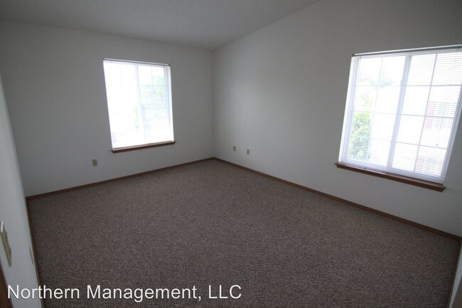 Foto del edificio - 2114-2210 Meadowland Dr