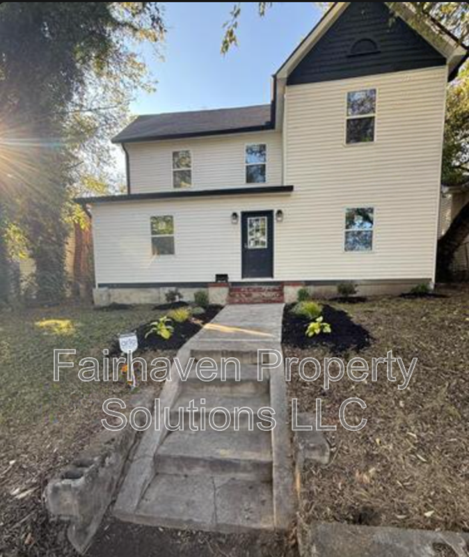 Photo - 2827 East 5th Avenue