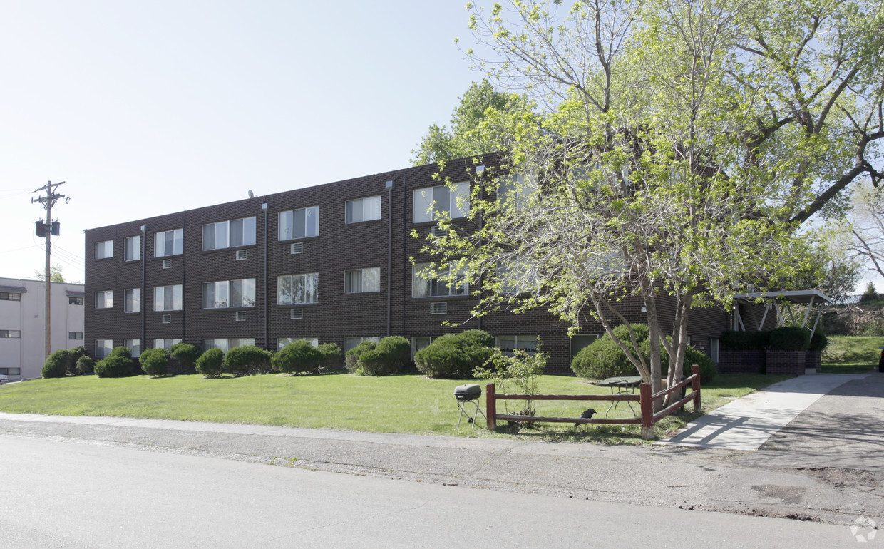 Building Photo - Wheat Ridge Manor