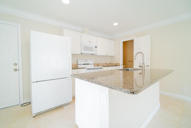 Foto del edificio - 6410 N Dixie Hwy