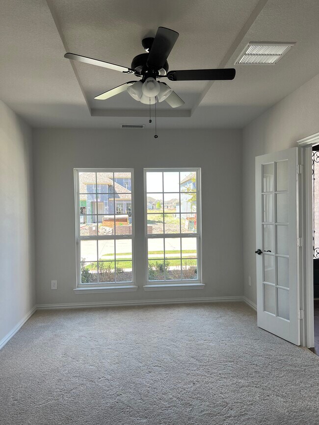 Building Photo - 3105 Rolling Hls Ln