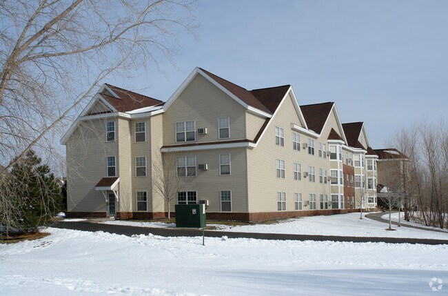 Foto del edificio - Bassett Creek Commons