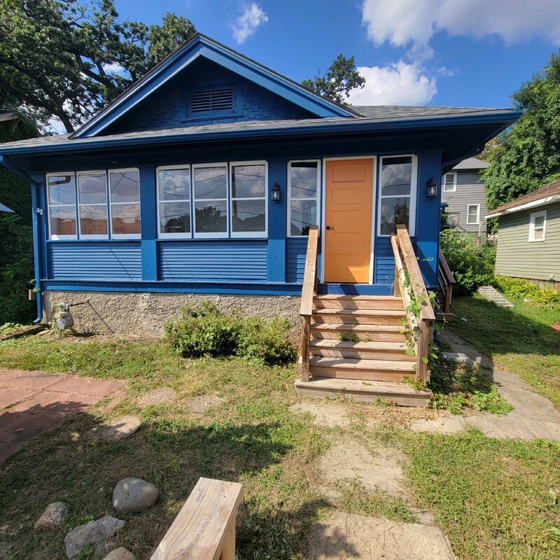 Primary Photo - 2709 Linden St