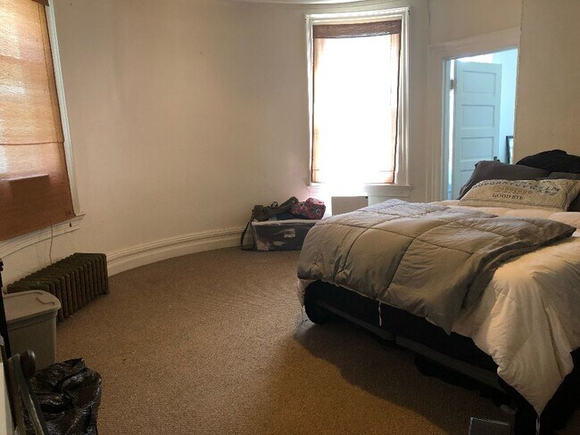 Bedroom - 53 Belvidere St
