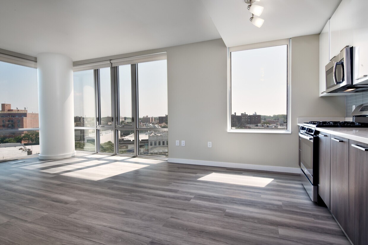 Foto principal - 1524 Sheepshead Bay Rd
