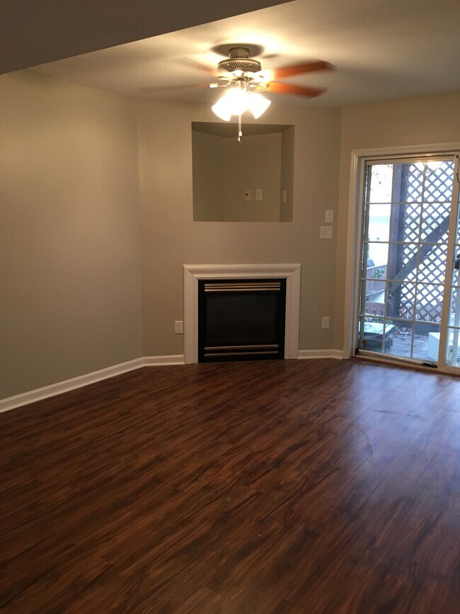 Building Photo - 5543 Crabtree Park Ct
