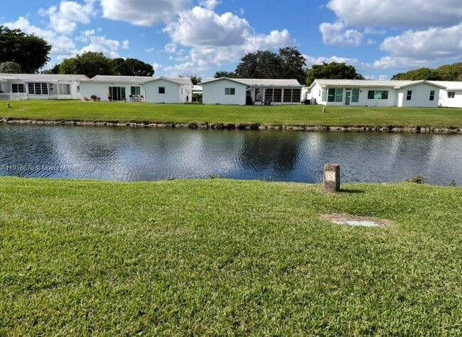 Building Photo - 1057 NW 88th Ave