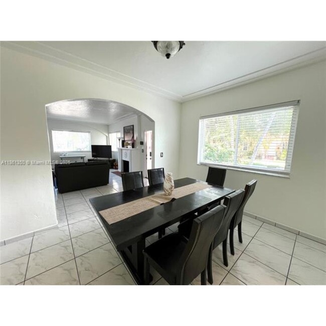 Foto del edificio - 2235 SW 23rd Ave