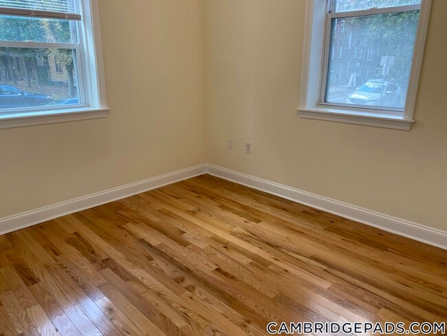 Building Photo - 3 Chauncy St