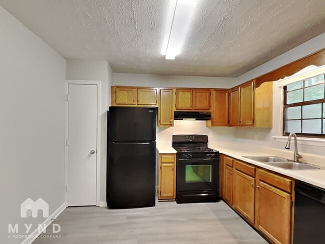 Building Photo - 2682 Winding Creek Dr