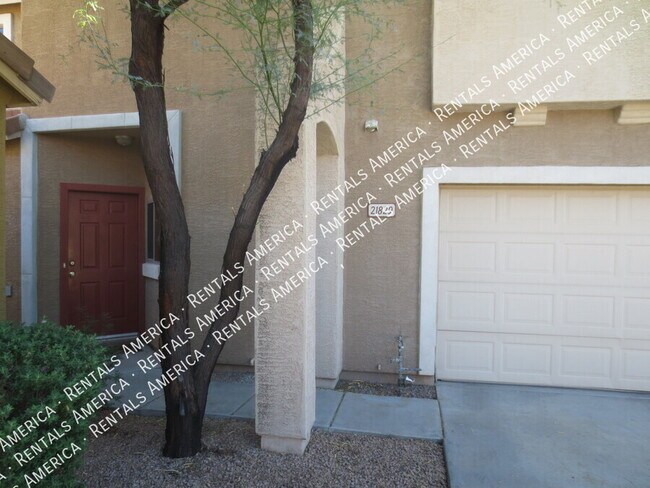 Foto del edificio - 21829 N 40th Pl