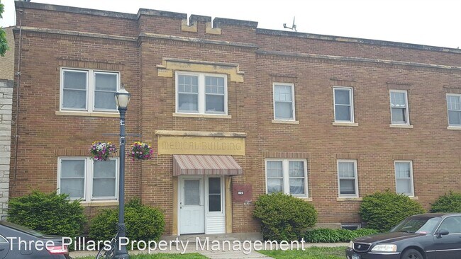 Foto del edificio - 605 Main St N