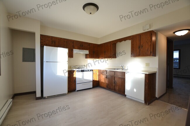 Foto del edificio - 636 Meadowood Ln