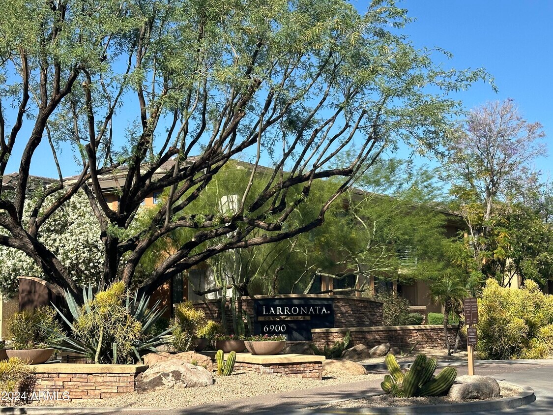 Foto principal - 6900 E Princess Dr