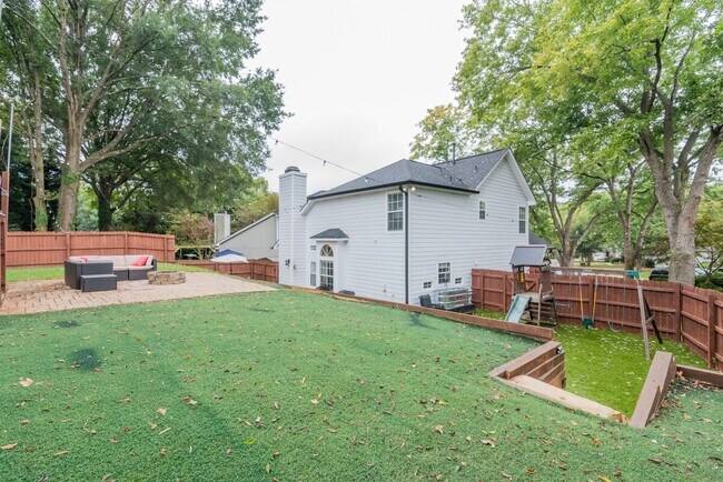 Foto del edificio - 3516 Mill Stream Ct