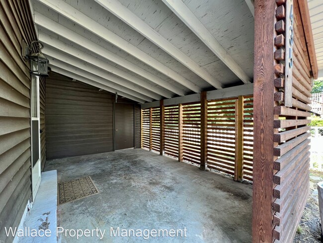 Building Photo - 2 br, 1.5 bath House - 7435 Westridge Drive