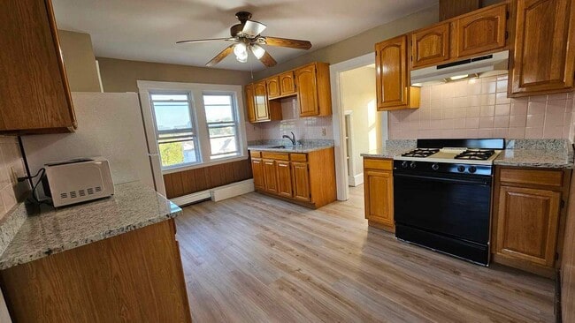 Photo - 9 Sanger St Apartment