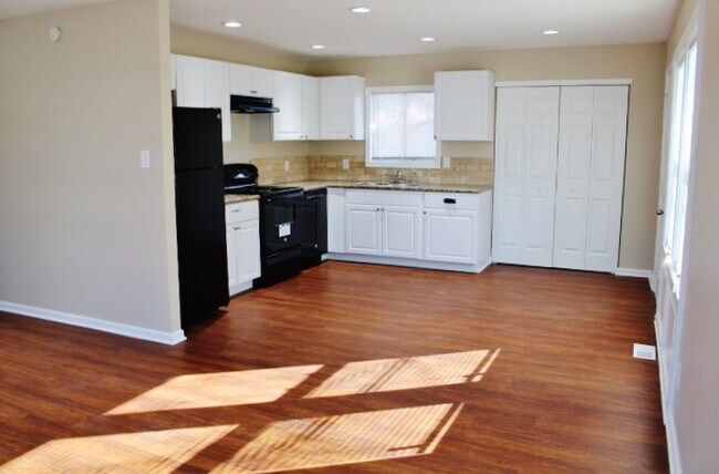 Foto del edificio - 3131 Thayer St