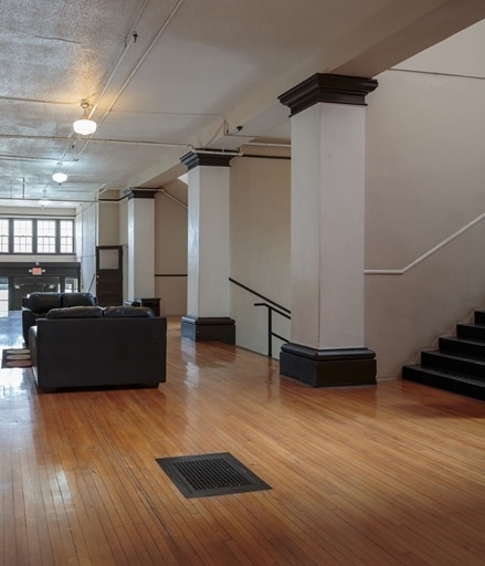 Primary Photo - Everett Apartments