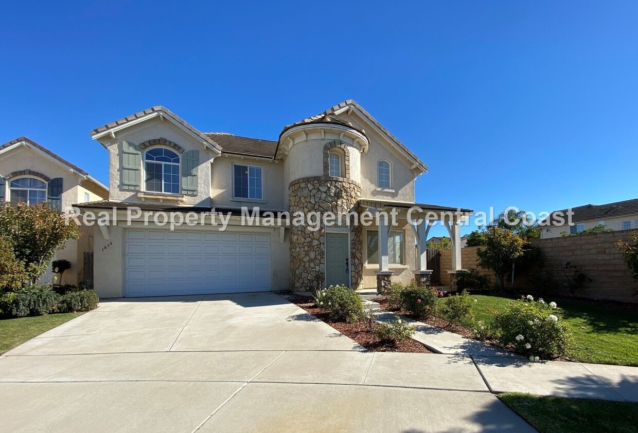 Primary Photo - AVAILABLE NOW - Executive Style Santa Mari...