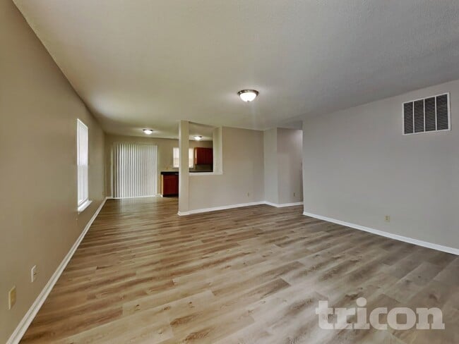 Building Photo - 13237 N Etna Green Dr