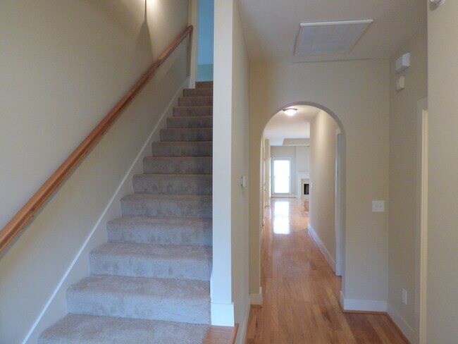 Foto del edificio - 230 Chesser Loop Rd