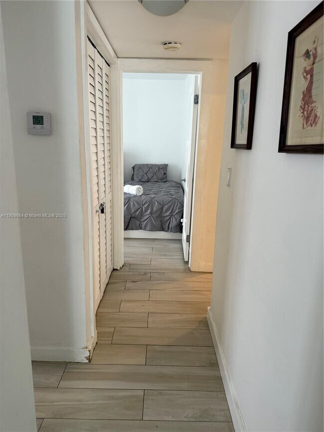 Foto del edificio - 2341 SW 17th Ave