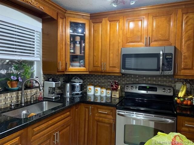 Foto principal - 31 SW 109th Ave