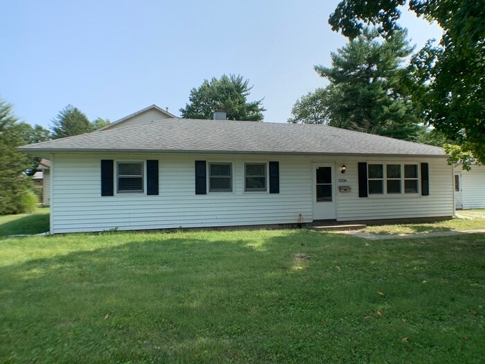 Great Ranch Minutes to Downtown Fishers! House for Rent in Fishers