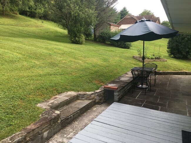 Building Photo - Charming 2 Bedroom Cottage In Vilas