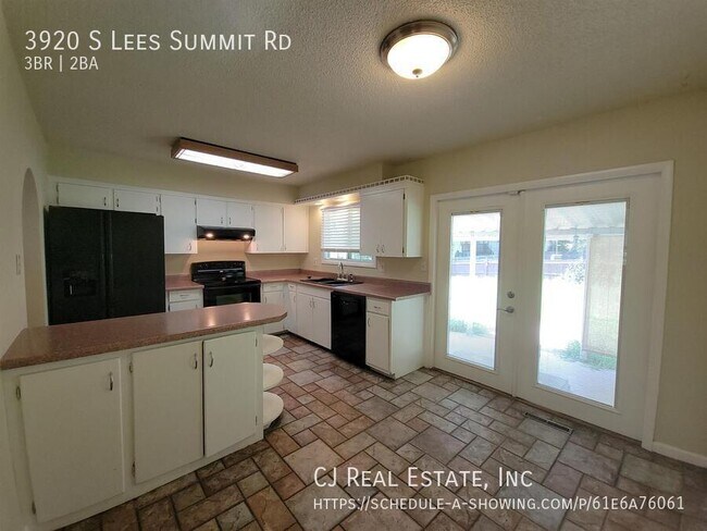 Foto del edificio - 3920 S Lee's Summit Rd