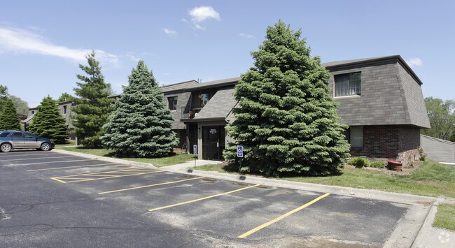 Foto principal - Elkhorn Apartments