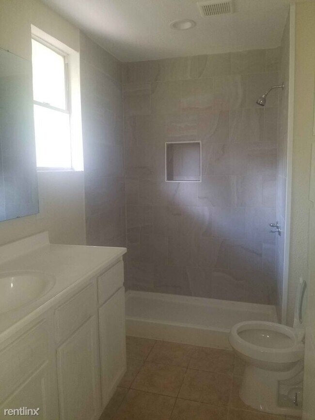 Foto del edificio - 4 br, 2 bath House - 5851 Flamingo Dr