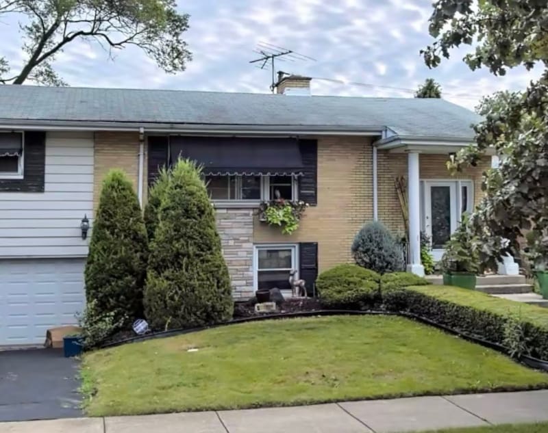 Foto principal - 7641 S Oconto Ave