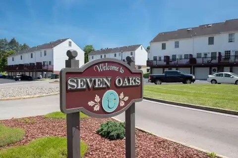 Foto principal - 627 Beaverview Dr